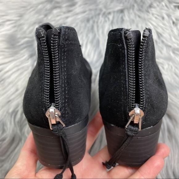 New Kenneth Cole Reaction Side Skip Black Suede Ankle Boots - Picture 7 of 11